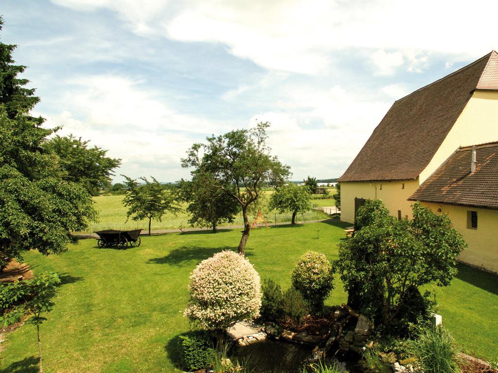 Landgasthof Scheubel Gremsdorf ภายนอก รูปภาพ